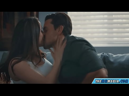 ❤️ Feusuaiga alofa ma se tina busty lelei ❤️ Pono fa'afale ❤